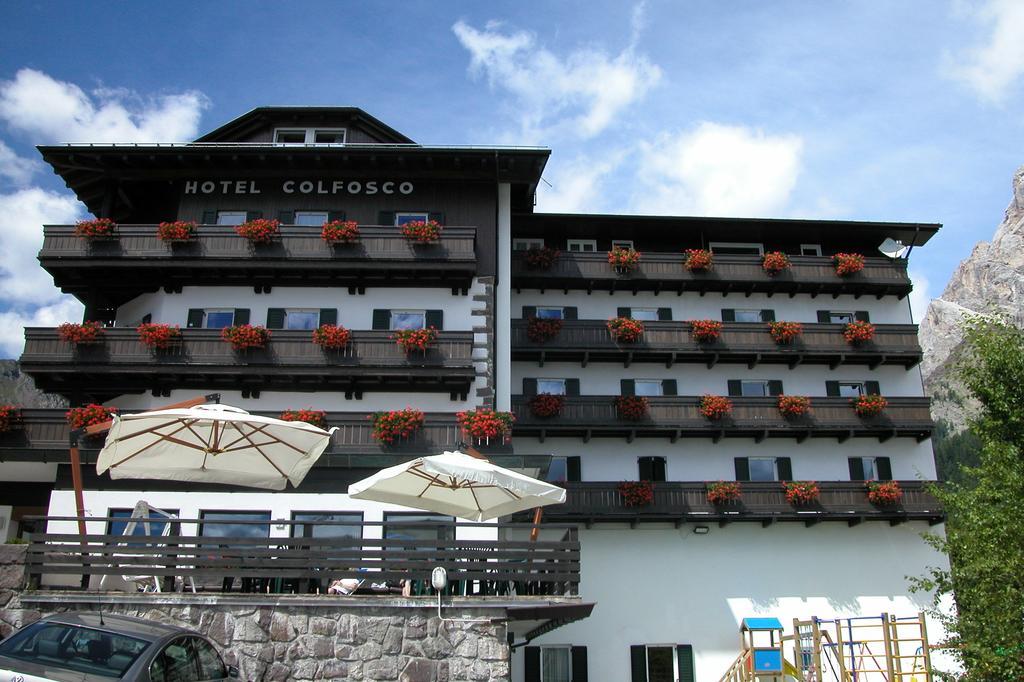 Hotel Colfosco San Martino Di Castrozza Exterior foto